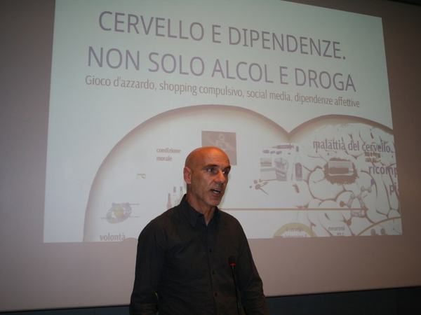 211ee70522c3a4461e2d07831eba04e6__canali2.jpg