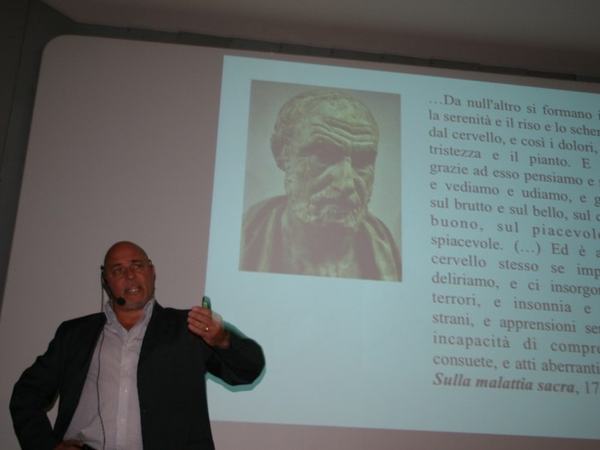 992434535c6d4c53042c14fc7991d858__leanza3.jpg